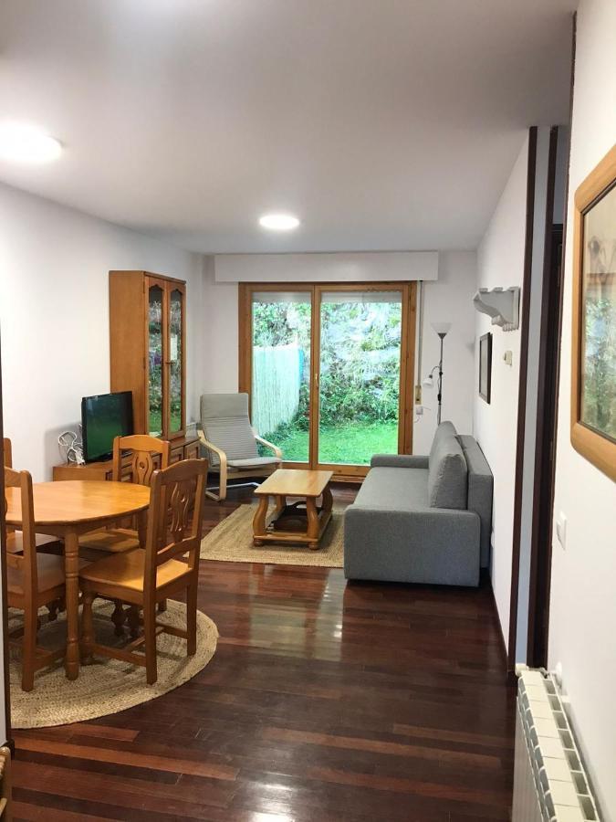 Casa Buganvilla. Apartamento Con Jardin, A 100 Metros Del Centro. Комільяс Екстер'єр фото