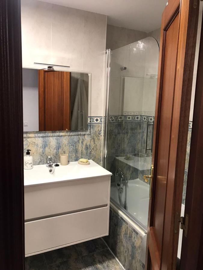 Casa Buganvilla. Apartamento Con Jardin, A 100 Metros Del Centro. Комільяс Екстер'єр фото