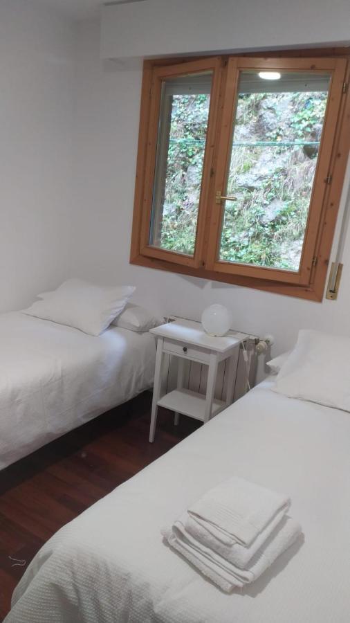 Casa Buganvilla. Apartamento Con Jardin, A 100 Metros Del Centro. Комільяс Екстер'єр фото