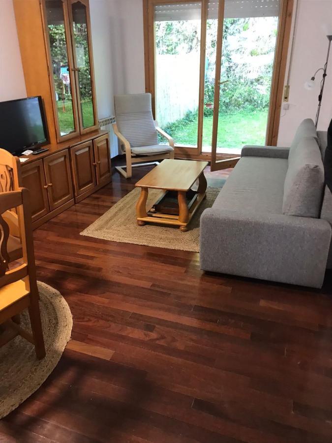 Casa Buganvilla. Apartamento Con Jardin, A 100 Metros Del Centro. Комільяс Екстер'єр фото